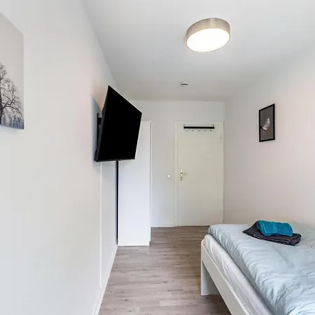 Boardinghaus Elisabeth, 3 ディンスラーケン